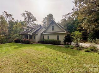 502 Pace Rd, Hendersonville, NC 28792