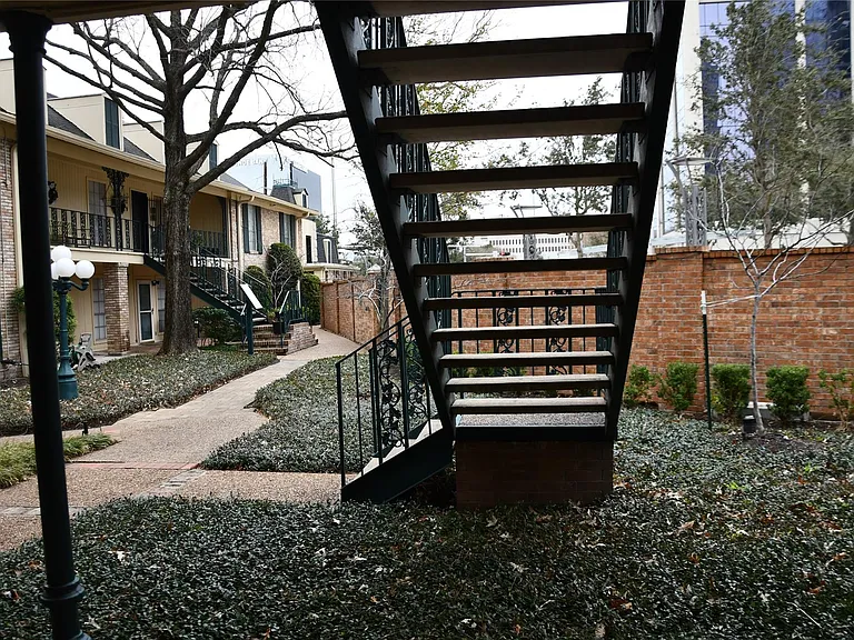 800 Post Oak Blvd #6 — Photo 19