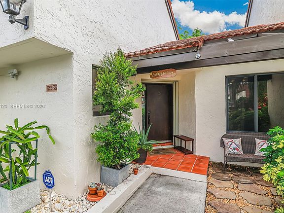 4th image of 12383 SW 94th Ter