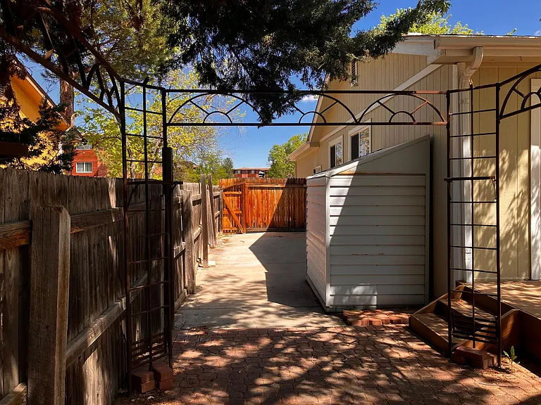 1150 E 9th Ave — Photo 33