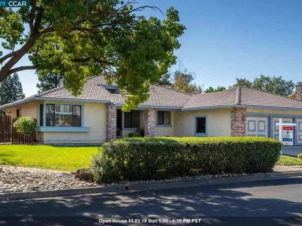 1835 Burl Hollow Ct, Walnut Creek, CA 94596