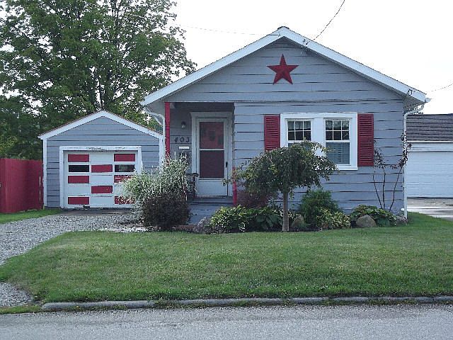 1st image of 403 Phillips Ave