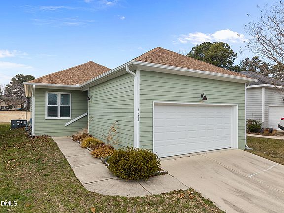 3rd image of 1953 Castle Pines Dr