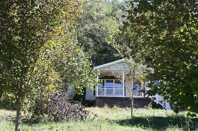 1st image of 335 Cliff End St