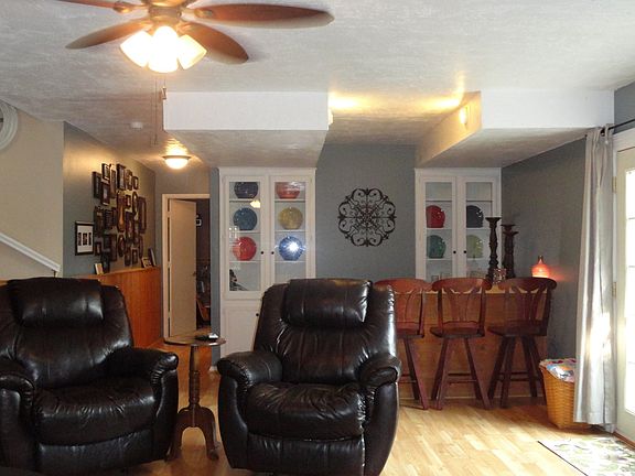 5th image of 113 N Bridlewood Dr
