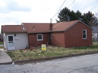654 Penhale Ave, Campbell, OH