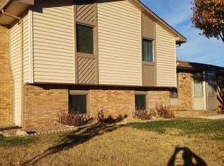 1204 E Riley Ave, Haysville, KS 67060