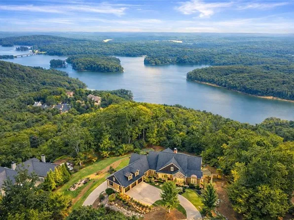 49 Waterside Dr SE, Cartersville, GA 30121