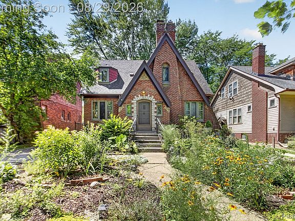 2nd image of 5793 Grayton St