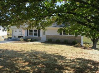 179 Hilltop Dr, Winchester, KY 40391