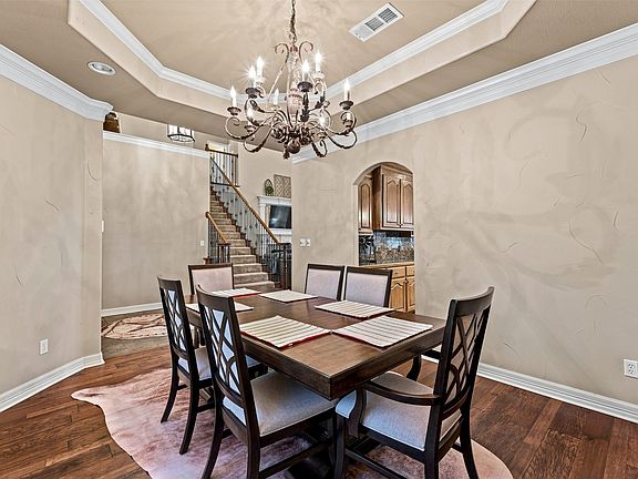 4th image of 2285 Austin Hines Dr