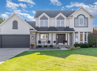 8040 Creston Dr, Freeland, MI 48623