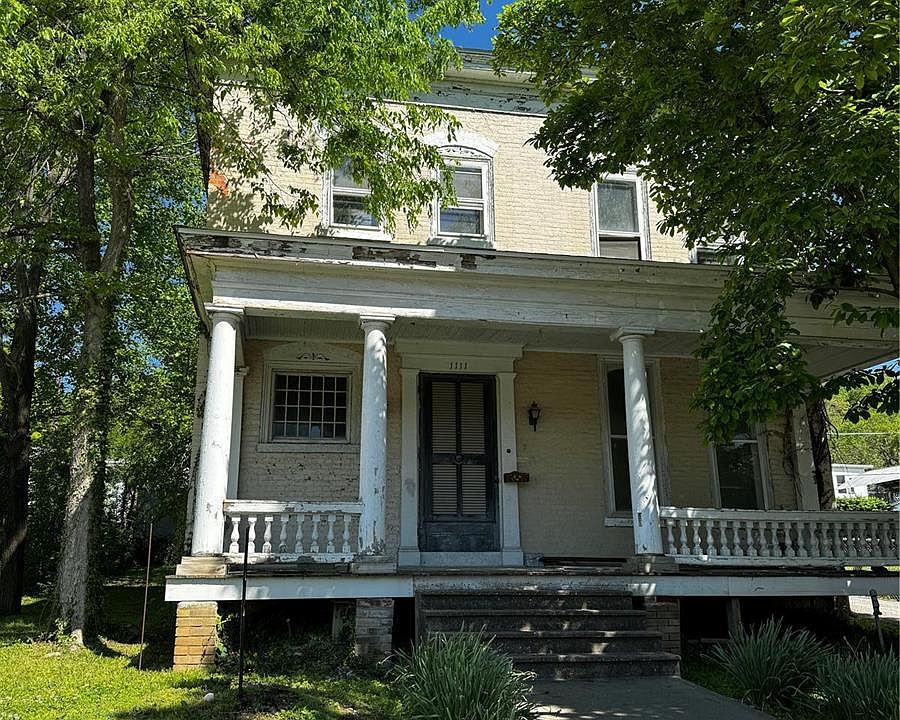 1st image of 1111 Georgia St