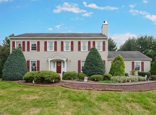 44 Sandra Rd, Ringoes, NJ 08551