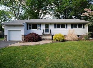 72 Claremont Rd, Franklin Park, NJ 08823