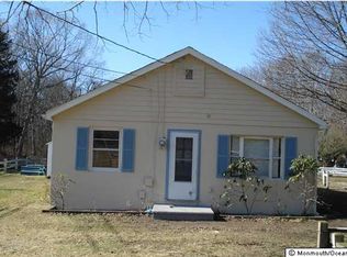 17 Yellow Brook Rd, Holmdel, NJ 07733