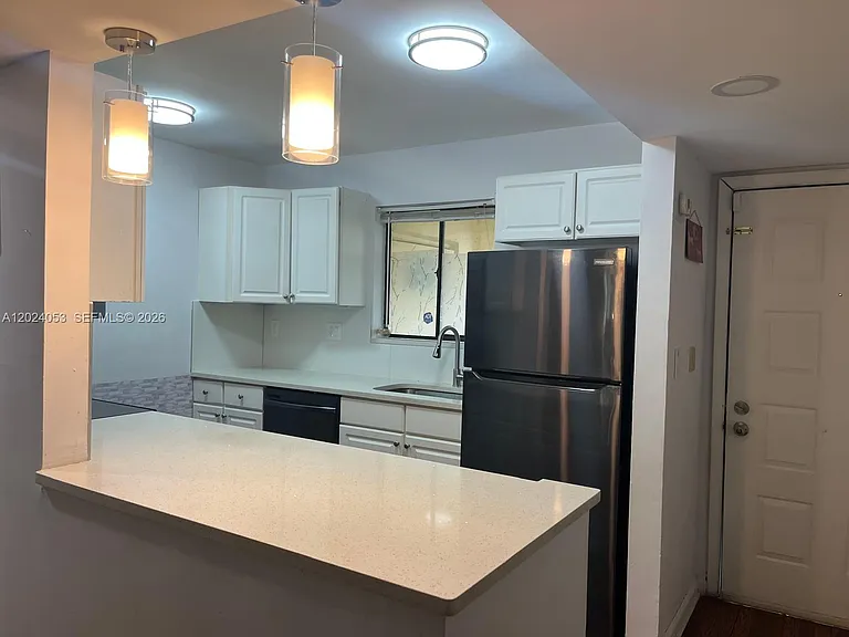 191 Lakeview Dr #102 — Photo 5