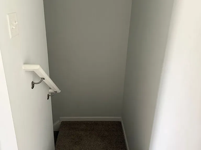 138 Delano Dr — Photo 18