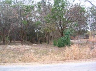 823 Pawnee Trl, Granbury, TX 76048