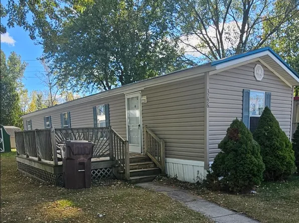 3796 N Riata Dr #42, Bay City, MI 48706