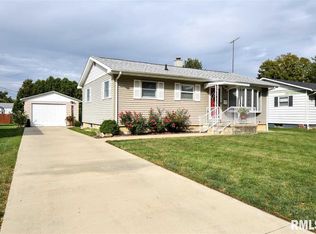 4 Winthrop Ter, Jacksonville, IL 62650