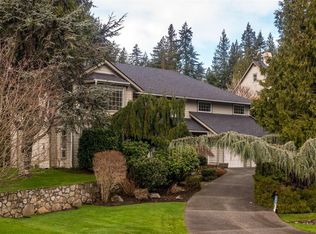 8842 Langara Pl, North Saanich, BC