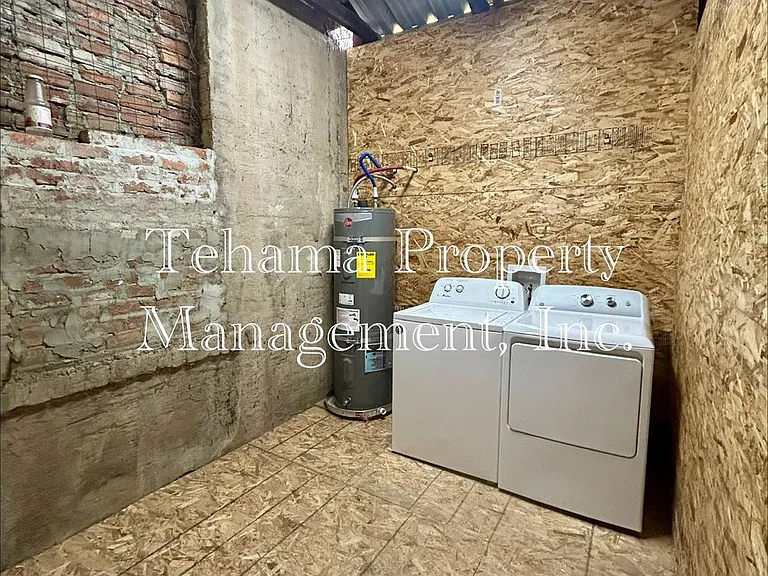 220 D St #B — Photo 14