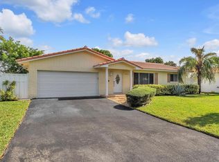 3721 NW 114th Ln, Coral Springs, FL 33065