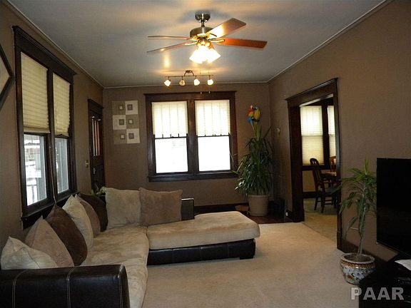 4th image of 1019 S 4th St