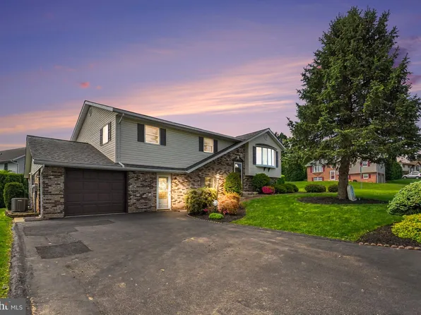 18 Palm Ln, Lebanon, PA 17042