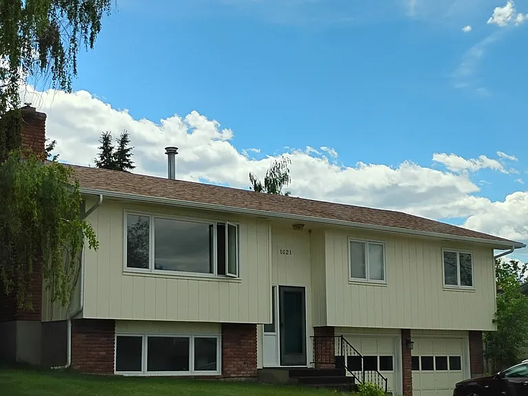 1621 Stuart St — Photo 1