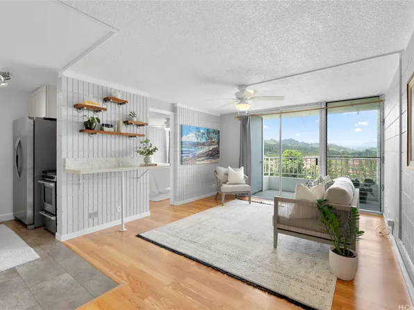 46-283 Kahuhipa St APT C802, Kaneohe, HI 96744