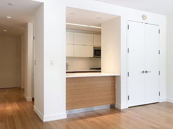 5th image of 303 E 33rd St APT 2J