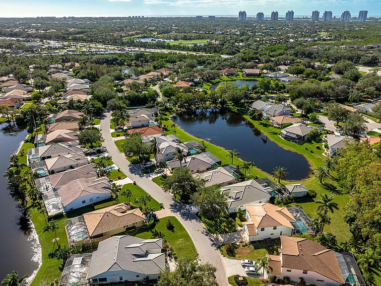 25600 Springtide Ct — Photo 49