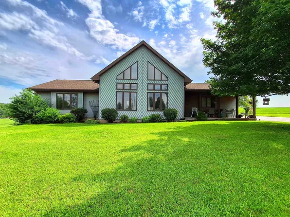 31-66 Wakonda Dr, Lanark, IL 61046
