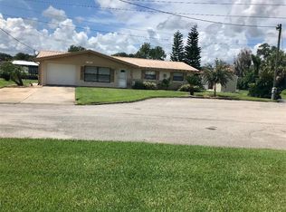 1629 Paradise Ln, Astor, FL 32102