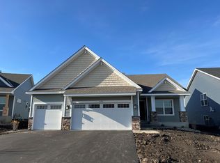 1646 River Rock Dr, Carver, MN 55315