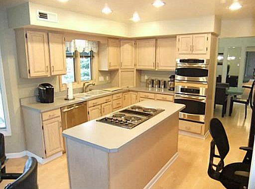 5th image of 25 Saddlebrook Dr