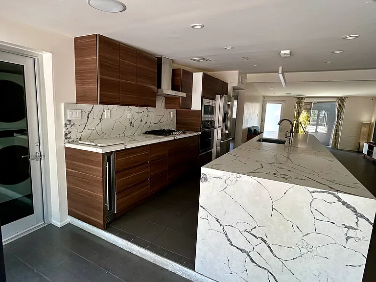 1420 E Rancho Dr — Photo 10
