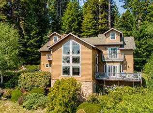 165 Baker Ranch Rd, Trinidad, CA 95570