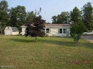 6139 Russell Rd, Twin Lake, MI 49457