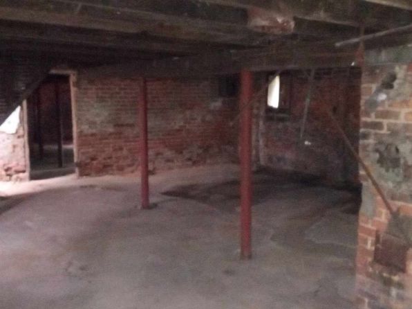 detroit-michigan-245793111 picture