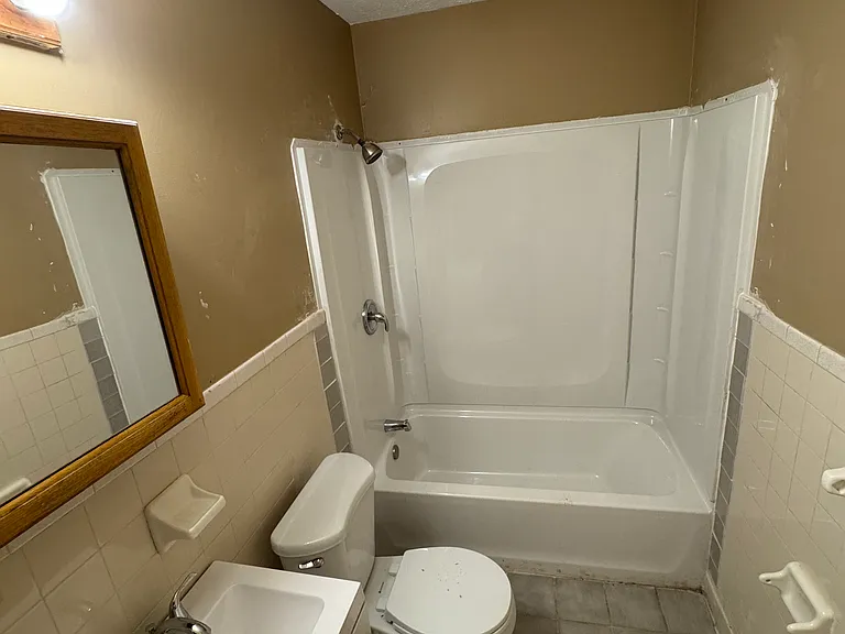 1155 S 36th St — Photo 5