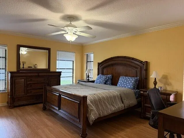 3 bed, 2.0 bath, 1630 sqft, $3,200 — Photo 3
