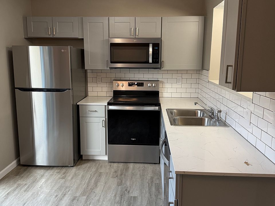 1st image of 7806 Barkwood Dr