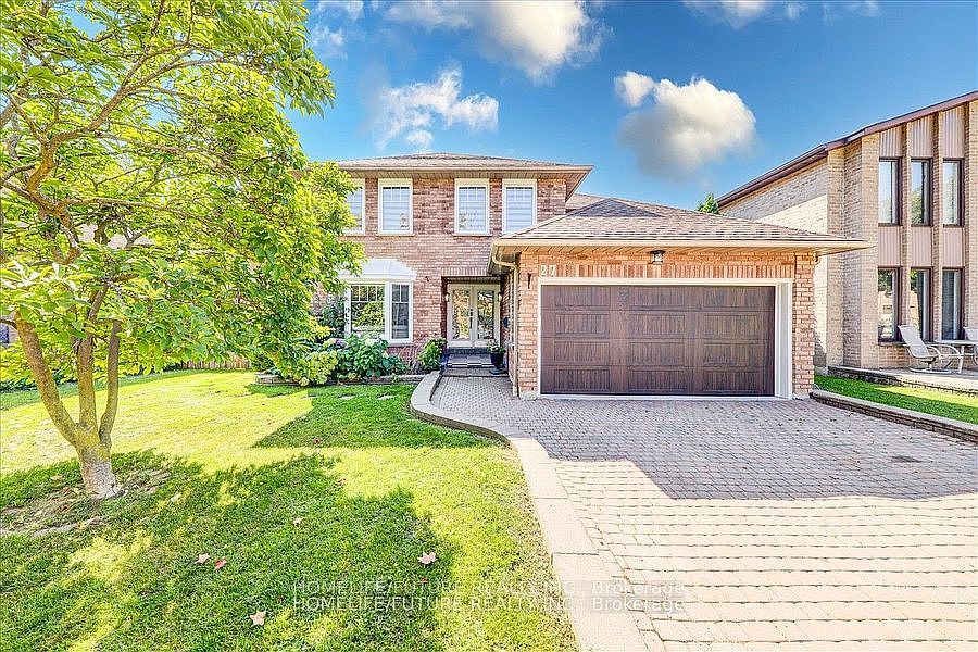 1st image of 27 Sugarbush Sq