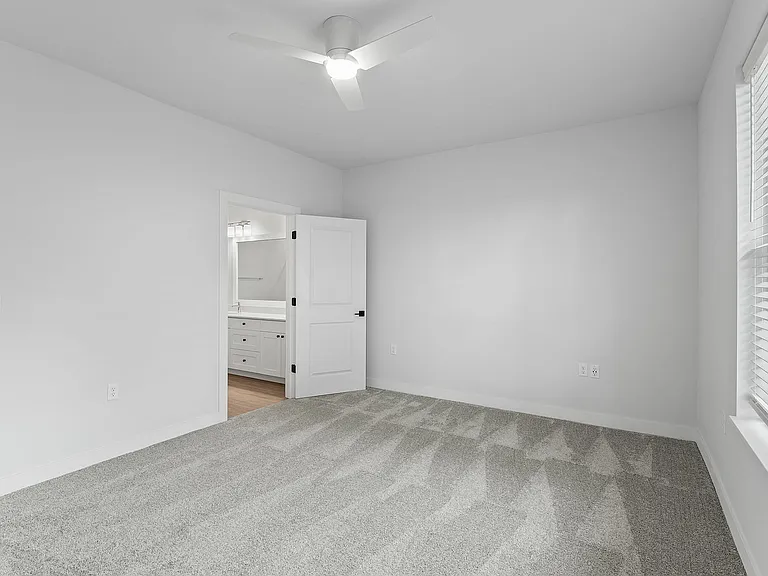 21-web-or-mls-DSC04255-min