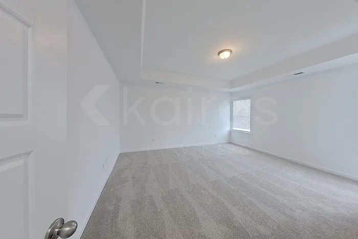 100 English Oak Ln — Photo 23