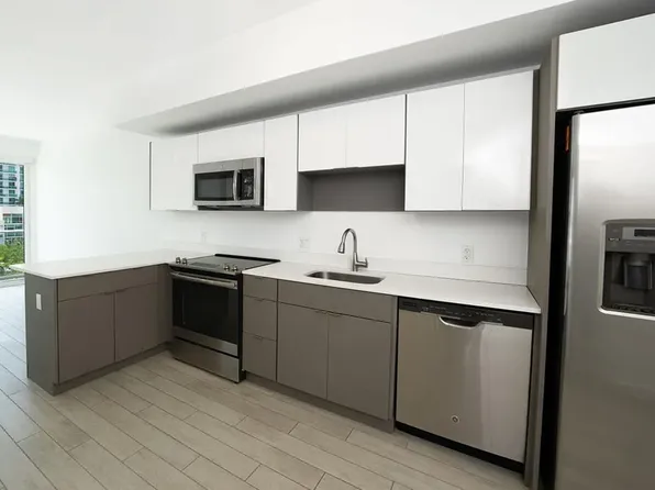 321 NE 26th St, Miami, FL