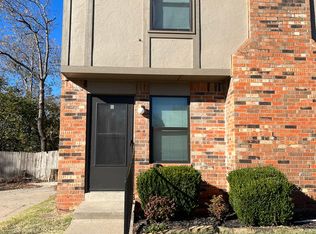 Two Bedroom Townhomes with Laundry, Oklahoma City, OK 73112